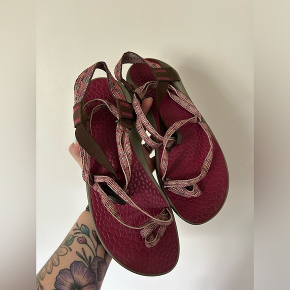 Chaco Fantasia Cycloid Scale Multicolor Pink Sandals Women's Size 10 Outdoor - Picture 6 of 7